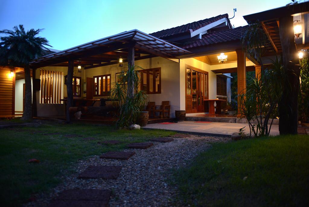 Tree Home Plus Nakhon Si Thammarat Exterior foto